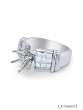 14K White Gold Princess & Round Cut Diamond Engagement Ring
